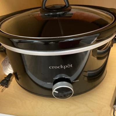 Grill sets: cooler and crockpot