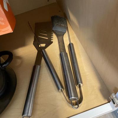 Grill sets: cooler and crockpot