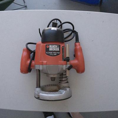 Black n Decker Plunge Router