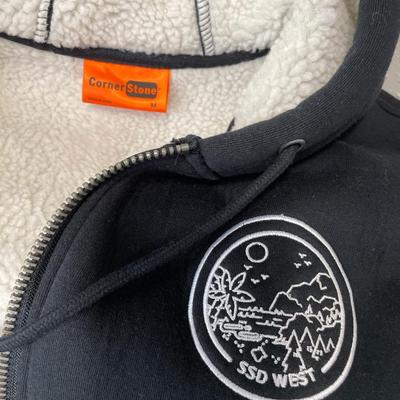 Hooded fleece sweatshirt and men’s pants