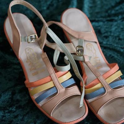 SIX PAIRS OF VINTAGE LADIES SANDLES AND DRESS SHOES 1960-1970'S