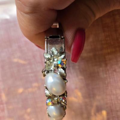 Vintage Lisner Bracelet