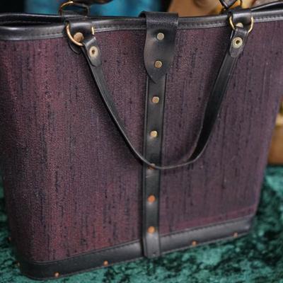 VINTAGE JEWELED & PEACOCK OVER TOTE BAG /VINYL HAND BACK W/FRIEZE STYLE FLOWER