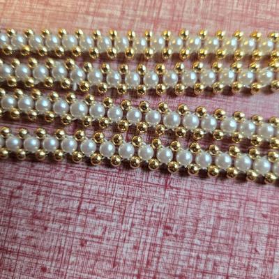 Lot of 2 necklaces