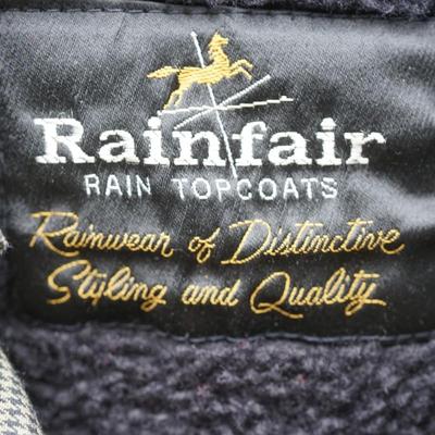 VINTAGE MANS RAINCOAT OF A TWEED PATTERN. / BLUE TWEED PATTERN SUIT JACKET