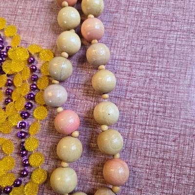 Lot of 3 beaded necklaces