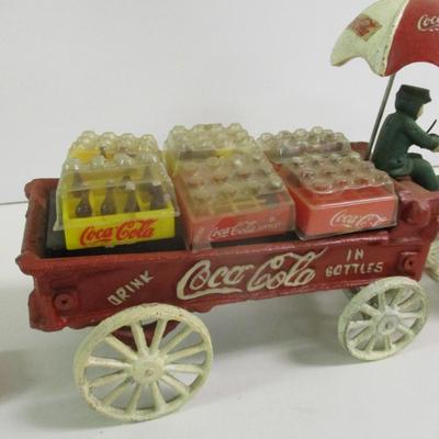 Vintage Cast Iron Horse Drawn Coca Cola Wagon With Cases & Bottles