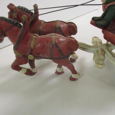 Vintage Cast Iron Horse Drawn Coca Cola Wagon With Cases & Bottles