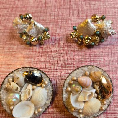 Lot of 2 Seashell theme earrings