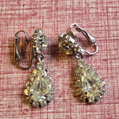 Kramer of NY Necklace & Earring Set