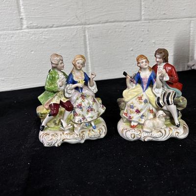 2 vintage / antique porcelain figurines (Capodimonte?)