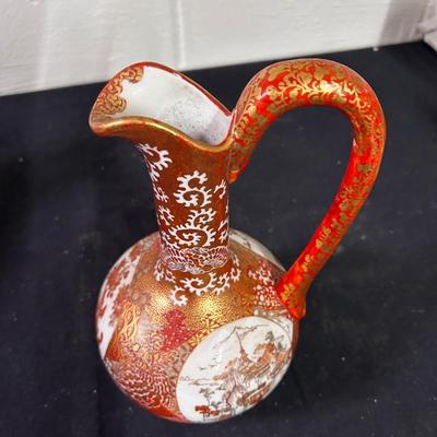 Antique Japanese Kutani porcelain ewer