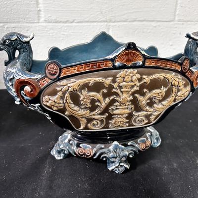 Gerbing & Stephan antique majolica jardiniere