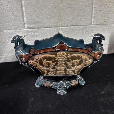 Gerbing & Stephan antique majolica jardiniere