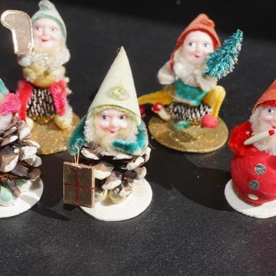 VINTAGE MINIATURE HOLIDAY ELVES WITH FELT HATS AND PAPER MACHIE FACES
