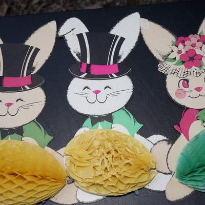 VINTAGE EASTER PAPER DECORATION CUT OUTS OF RABBITS W/ THE FOLD OUT PAPER EGGS