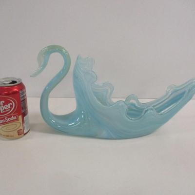 Hand Blown Sooner Glass Swan #35