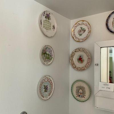 UD743 Lot of Antique Porcelain Victorian Calendar Plates