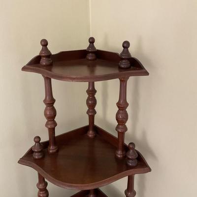 UD747 Antique Mahogany 5 Tier Graduated Corner Shelf