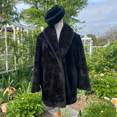 Women’s Vintage Clothing Lot - Faux Fur, Herman Kay