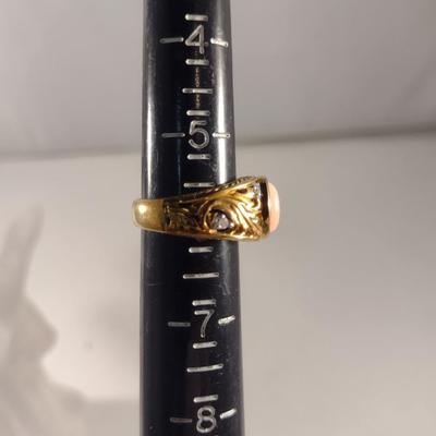 18 Karat Yellow Gold and Diamond Ring- Size 6- Approx Weight 11.0 Grams (#32)