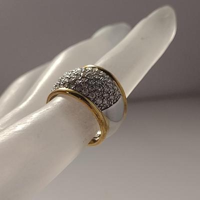 18 Karat Yellow and White Gold Ring- Size 6- Approx Weight 11.0 Grams (#33)