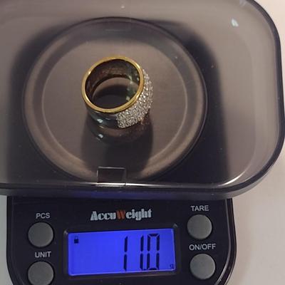 18 Karat Yellow and White Gold Ring- Size 6- Approx Weight 11.0 Grams (#33)