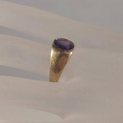 Men's 10 Karat Yellow Gold and Gemstone Ring- Size 9 1/2- Approx Weight 8.1 Grams (#34)