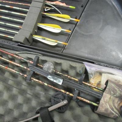 Pearson Bow & Arrow With Case