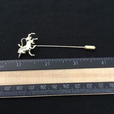 Cute vintage gold tone unicorn stick pin