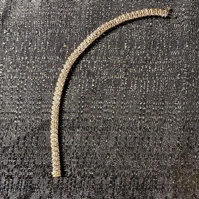E14-10K Stamped Bracelet