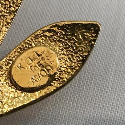 Kenneth J Lane For Avon Brooch