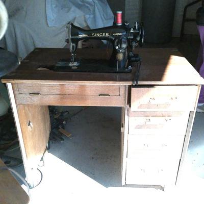 Antique Singer Sewing Machine with table