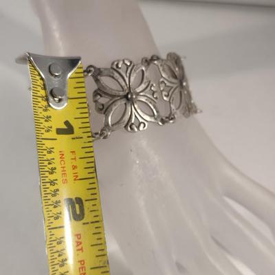 Taxco 980 Sterling Silver Bracelet- 6 1/2" Long- Approx Total Weight 30.0 Grams (#53)
