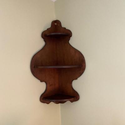 UD757 Antique Wooden Three Tier Corner Shelf