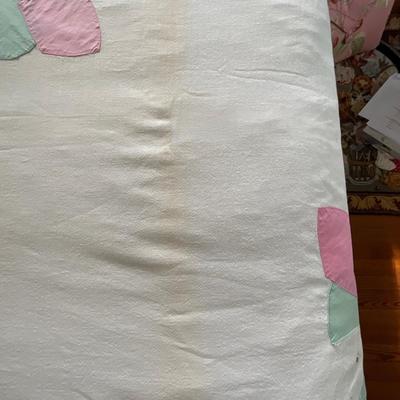 UD762 Antique Handmade Pink Tulip Coverlet Blanket