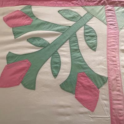 UD762 Antique Handmade Pink Tulip Coverlet Blanket