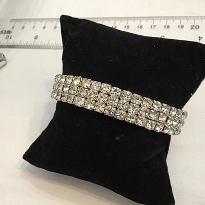 Rhinestone Fashion Bracelet