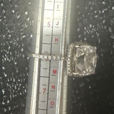 E17-925 Stamped Ring