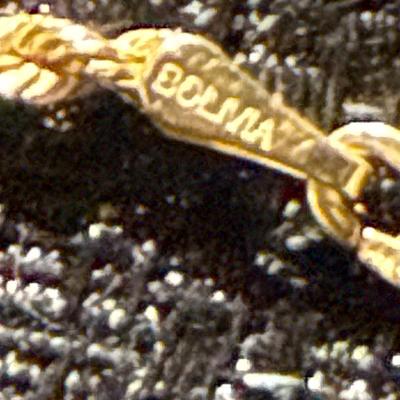 E18-Beautiful 14 K gold chain with 14K cross pendant