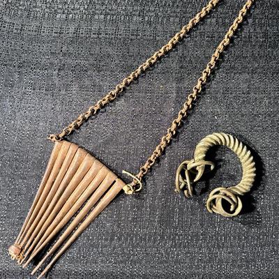 E24-Cultural Items