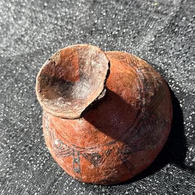 E28-Cultural Pottery Piece