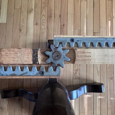 Solid Wood Dining Table with Leaf (DR-DZ)