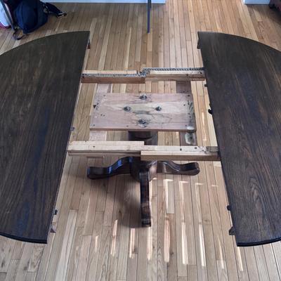 Solid Wood Dining Table with Leaf (DR-DZ)
