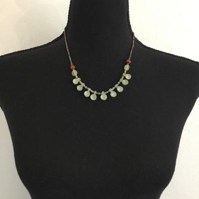Pretty vintage green glass necklace