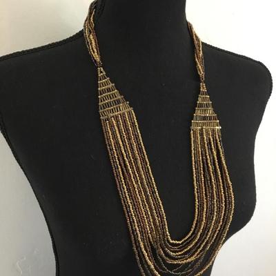 Really pretty multicolored earthy beaded statement necklace