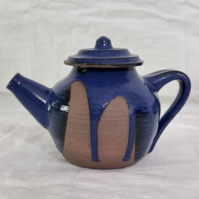 Collection of Signed Humpston Pottery (K-DZ)