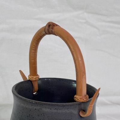 Collection of Signed Humpston Pottery (K-DZ)