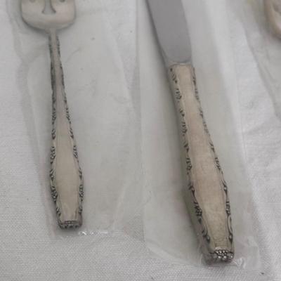 Lunt Sterling and More (K-DZ)