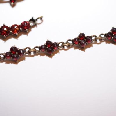 CLASSIC VICTORIAN ERA BOHEMIAN GARNET NECKLACE, DROP PENDANT/ GOLD PLATED